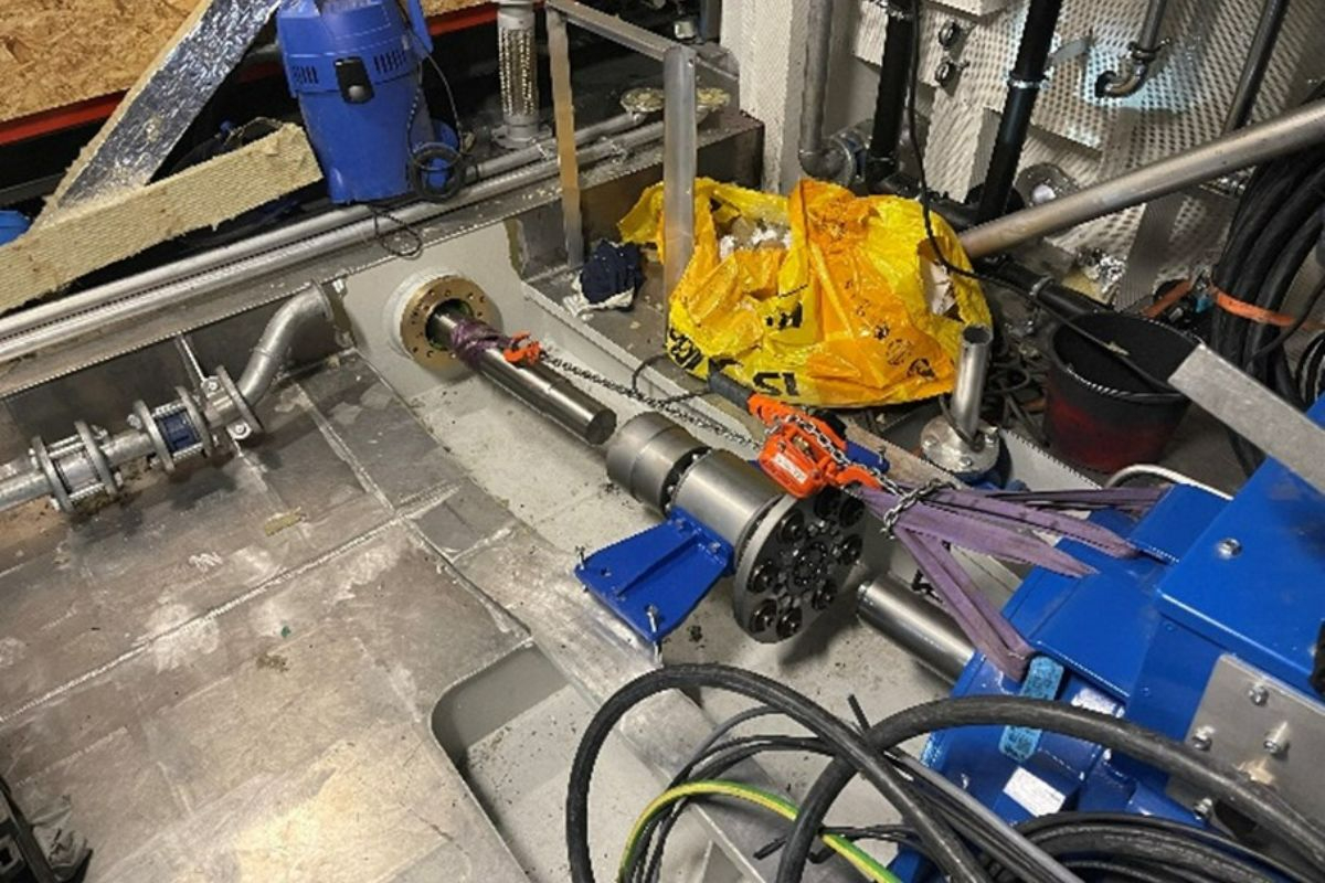 One of the drive shafts and electric motors, connected by a thrust bearing that transfers the propulsion power  to the vessel’s hull. 