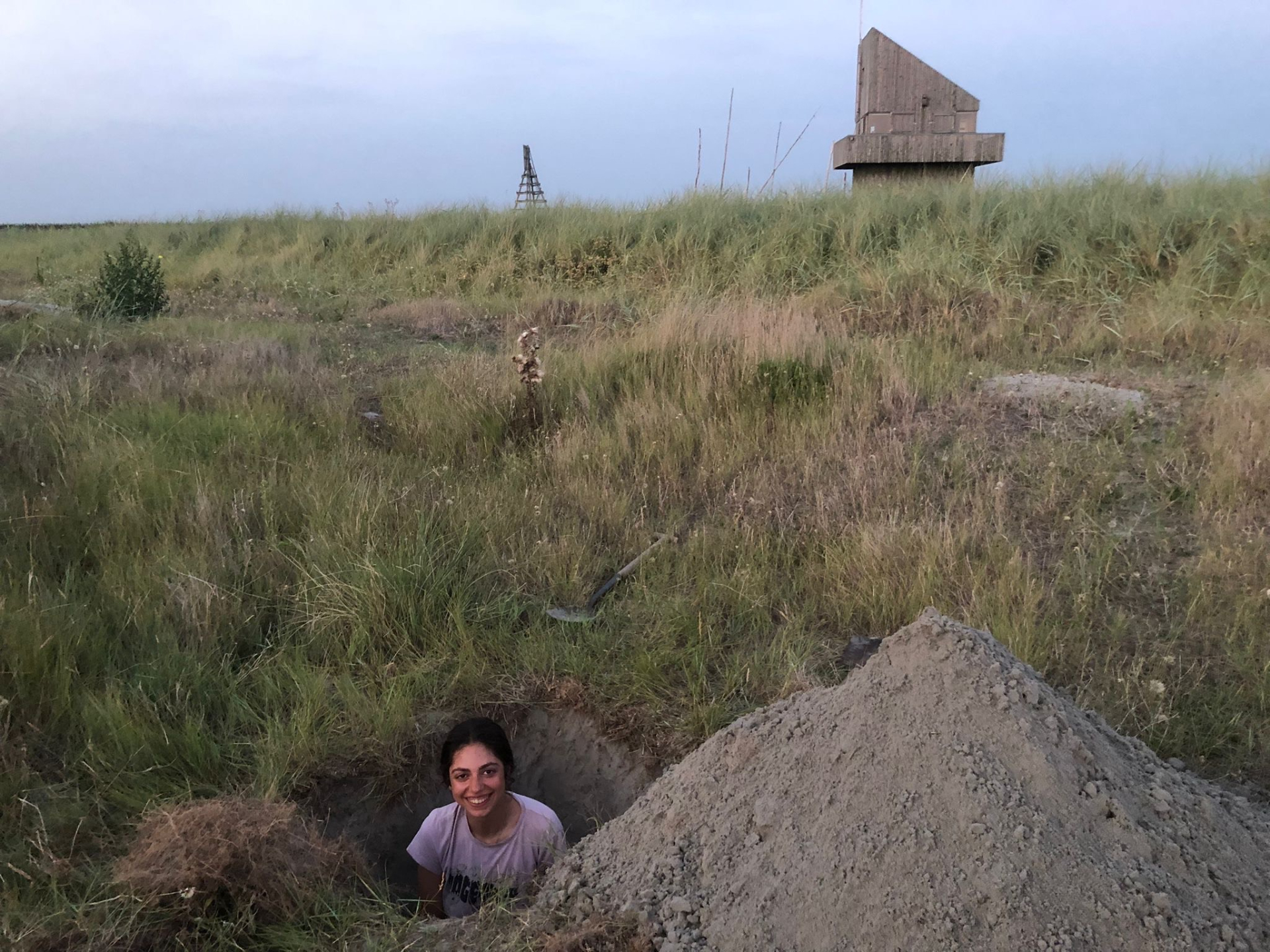 Angeliki testing the pit. (Photo: Nienke Zwaferink)