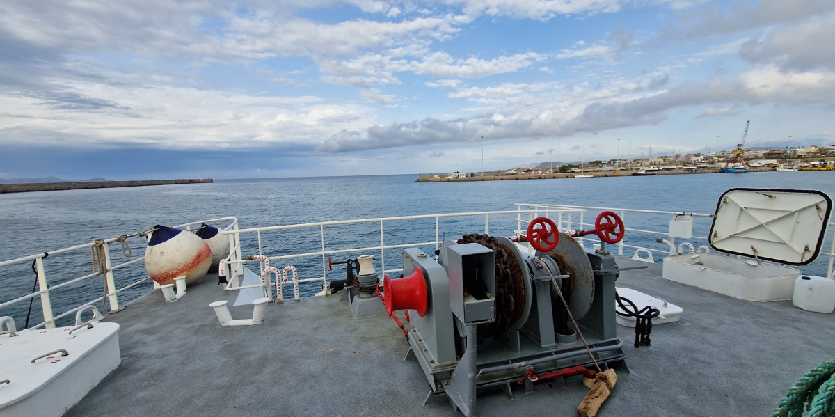 Sailing towards the end of the harbour of Heraklion.