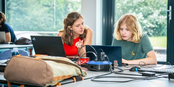 Modelling tidal dynamics (© Stefan Krofft).